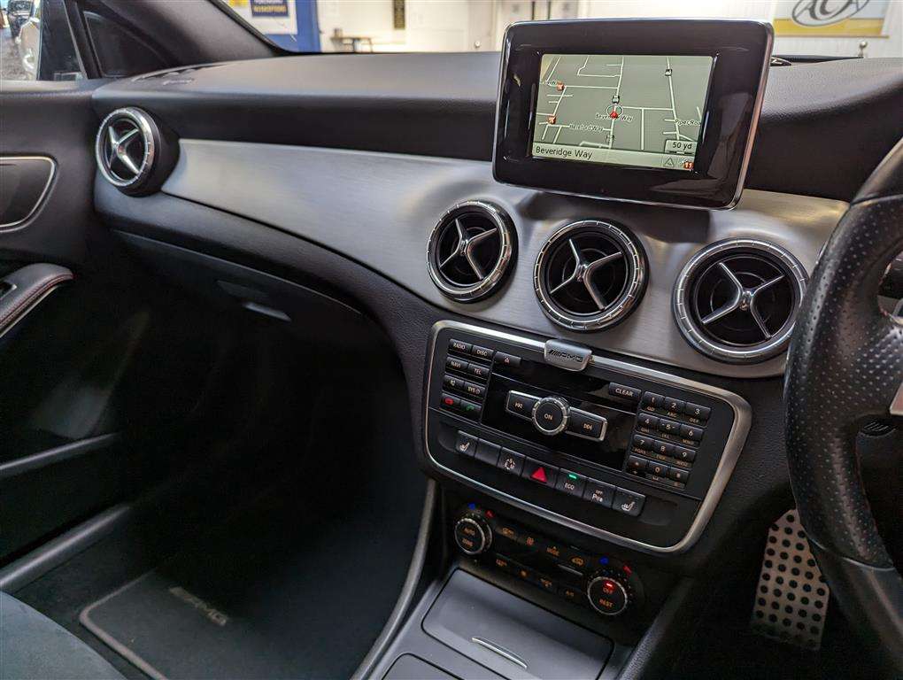 <p>2013 MERCEDES-BENZ CLA220 AMG SPORT CDI AUTO</p>