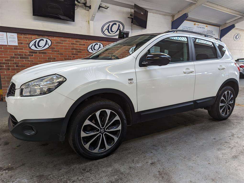 <p>2013 NISSAN QASHQAI 360</p>