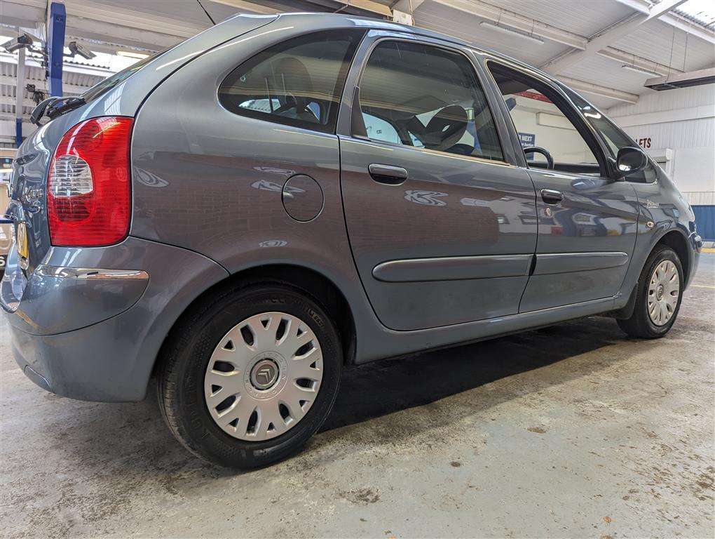 <p>2008 CITROEN XSARA PICASSO DESIRE 16V</p>