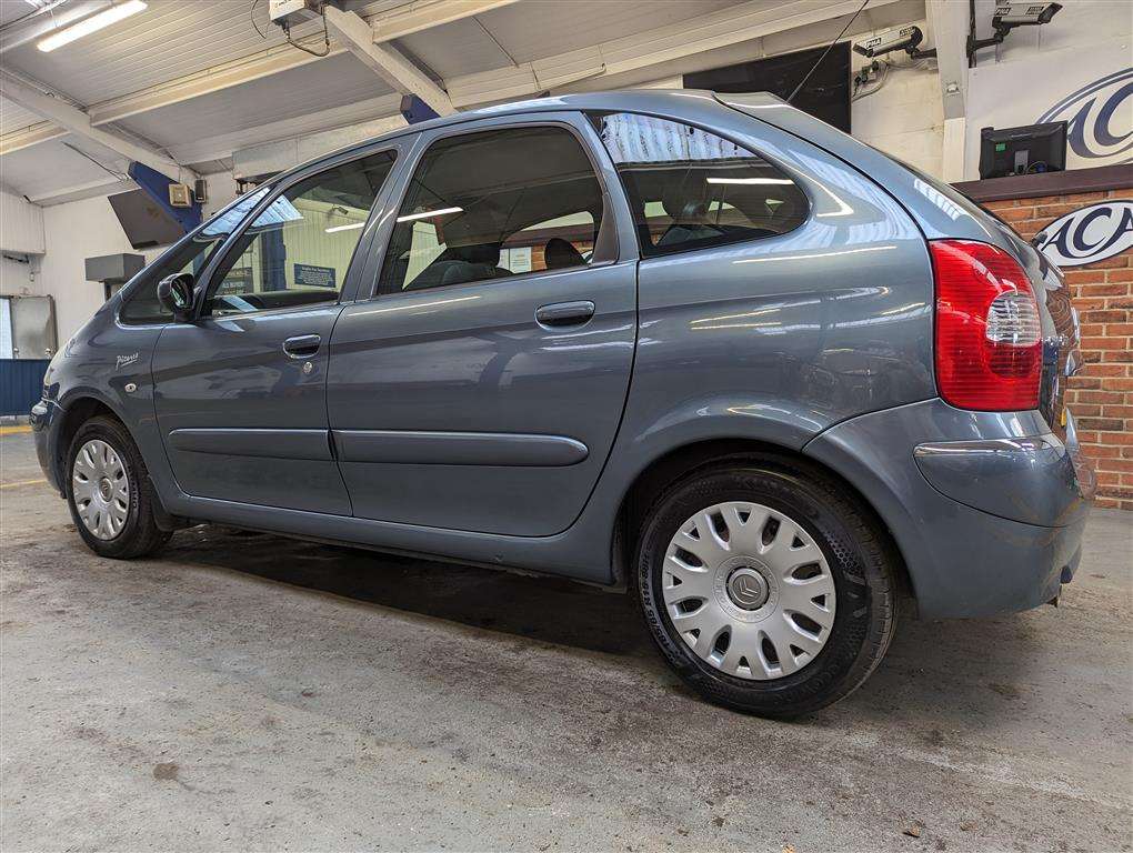 <p>2008 CITROEN XSARA PICASSO DESIRE 16V</p>