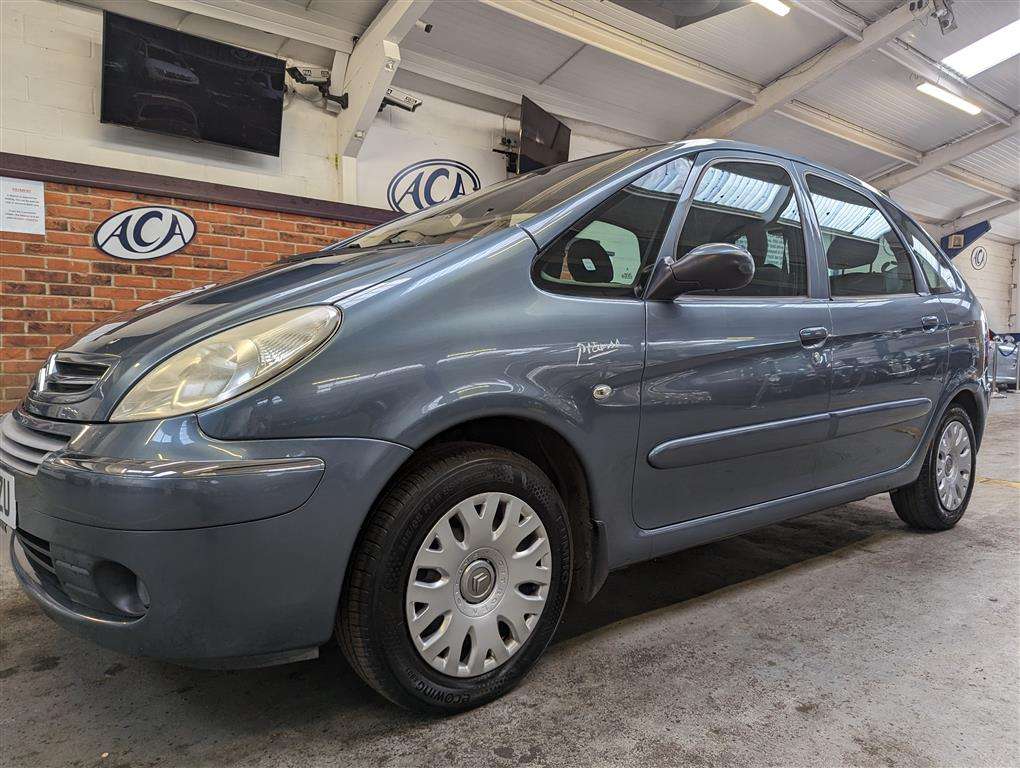 <p>2008 CITROEN XSARA PICASSO DESIRE 16V</p>