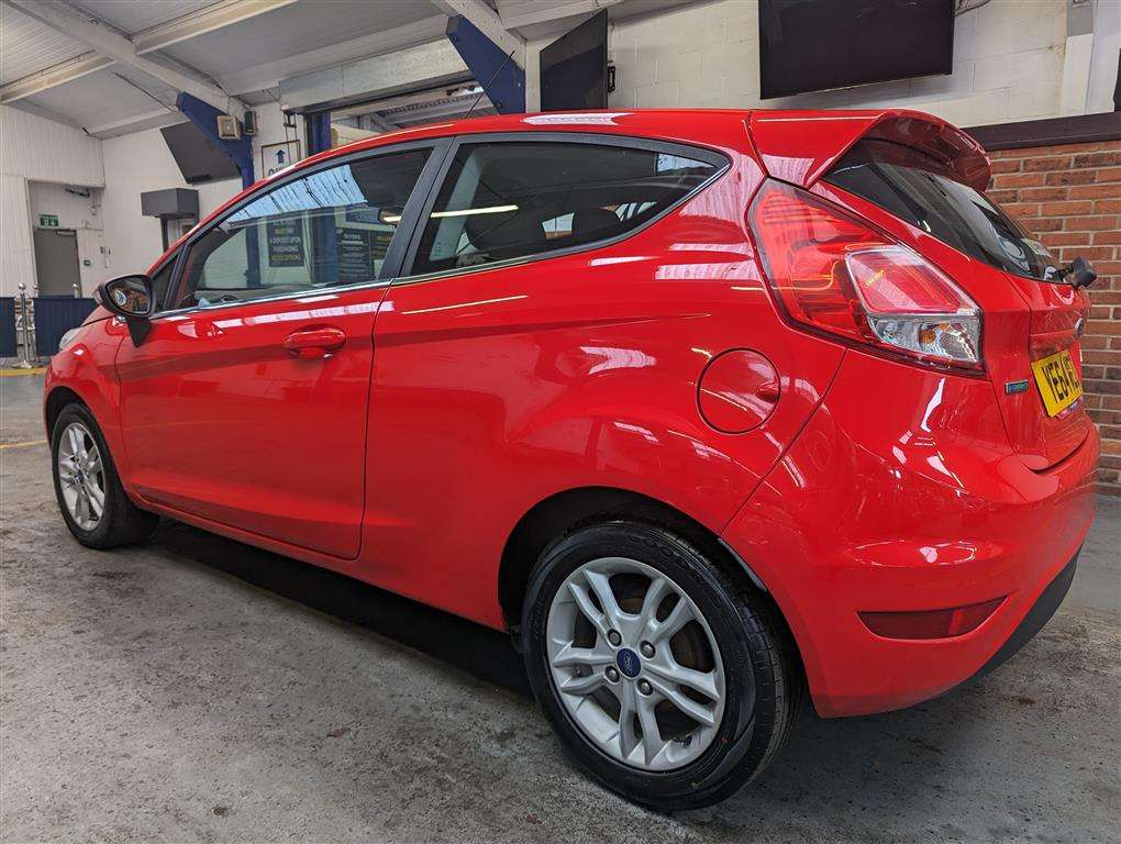 <p>2014 FORD FIESTA ZETEC</p>