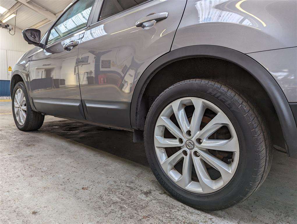 <p>2012 NISSAN QASHQAI TEKNA</p>