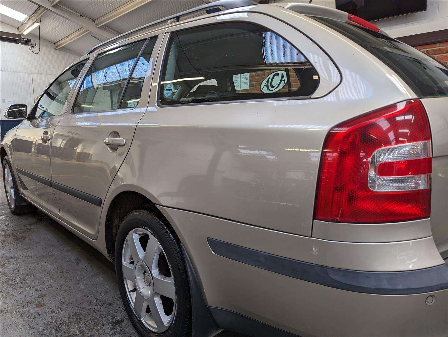 <p>2005 SKODA OCTAVIA ELEGANCE TDI PD8V</p>