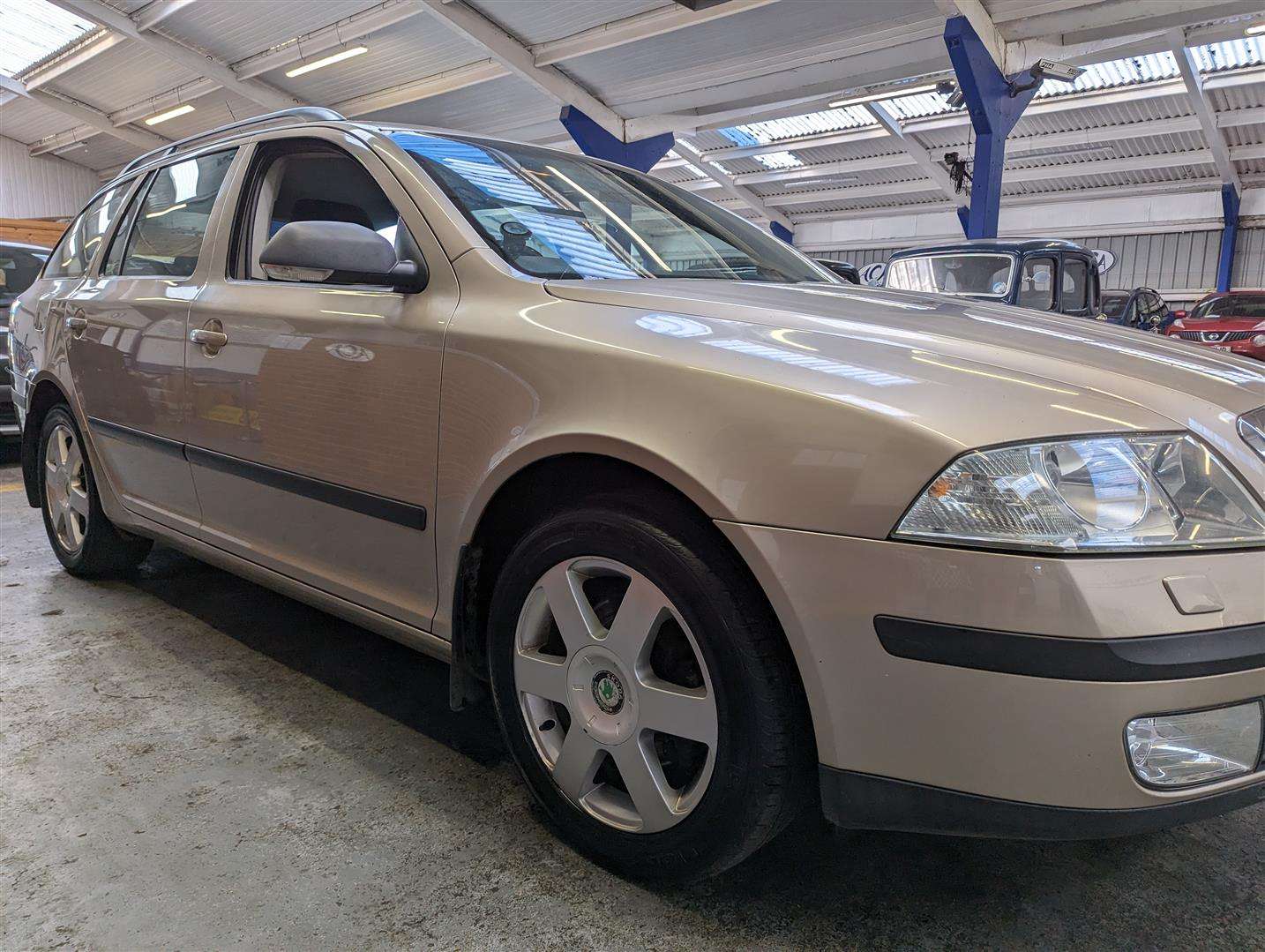 <p>2005 SKODA OCTAVIA ELEGANCE TDI PD8V</p>