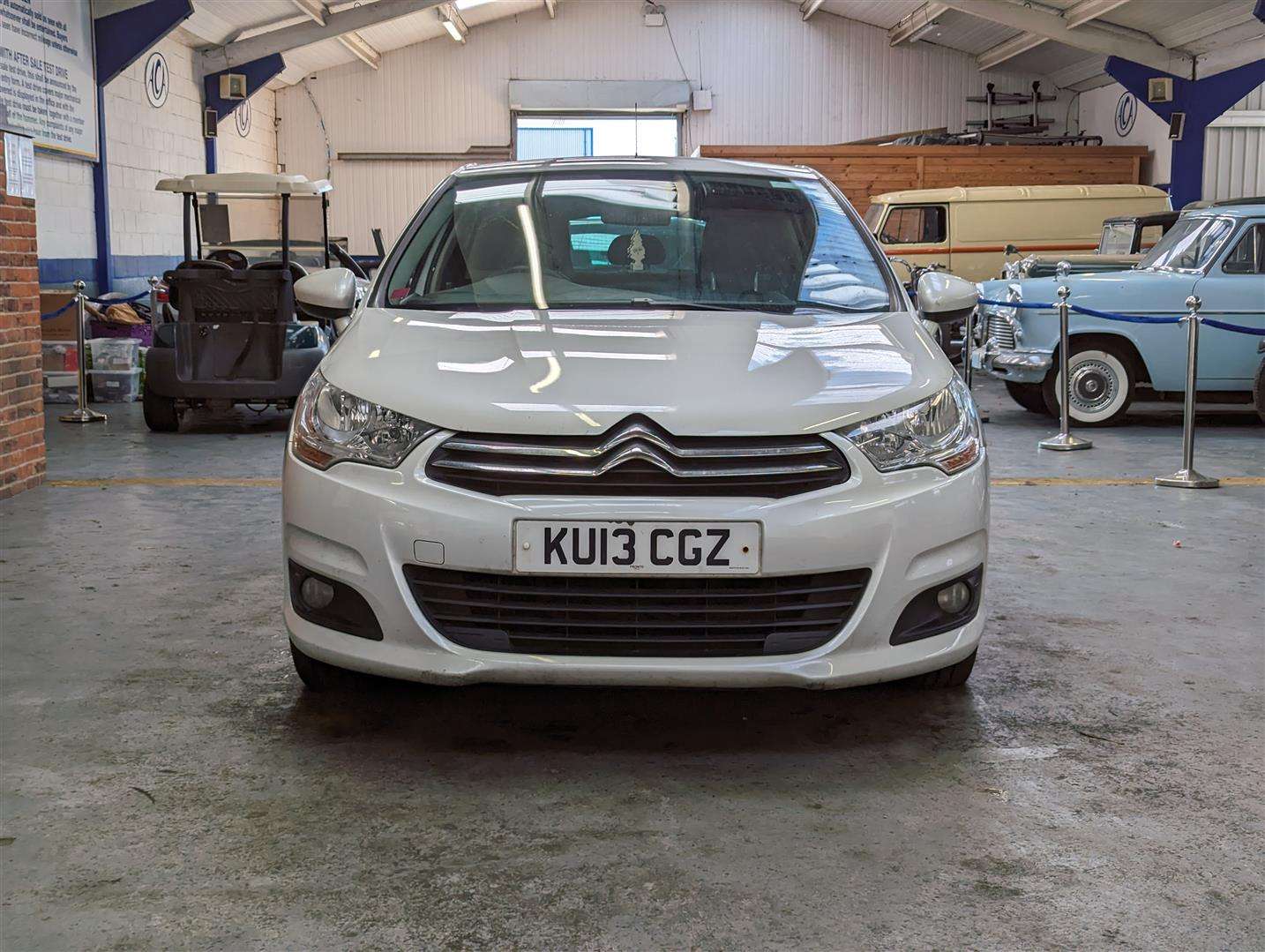 <p>2013 CITROEN C4 VTR+ HDI 110</p>