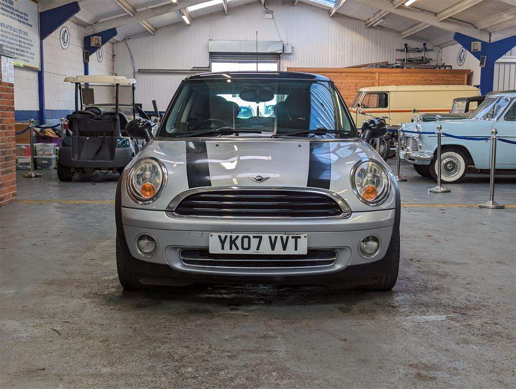 <p>2007 MINI COOPER **SOLD</p>