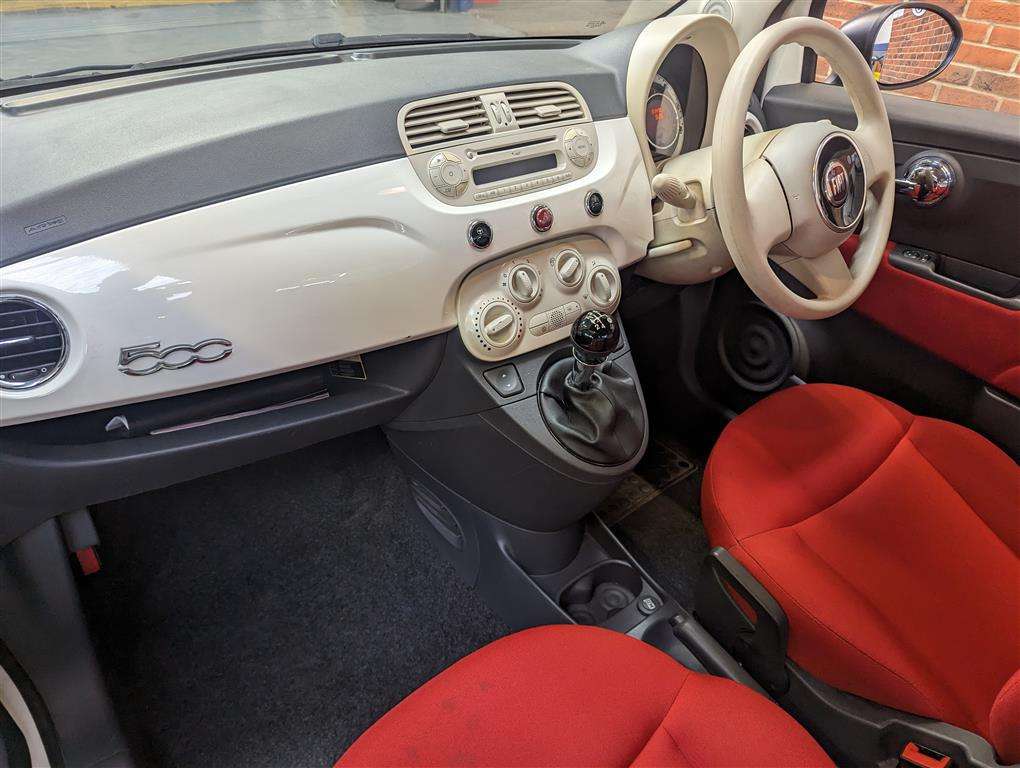 <p>2012 FIAT 500 POP</p>