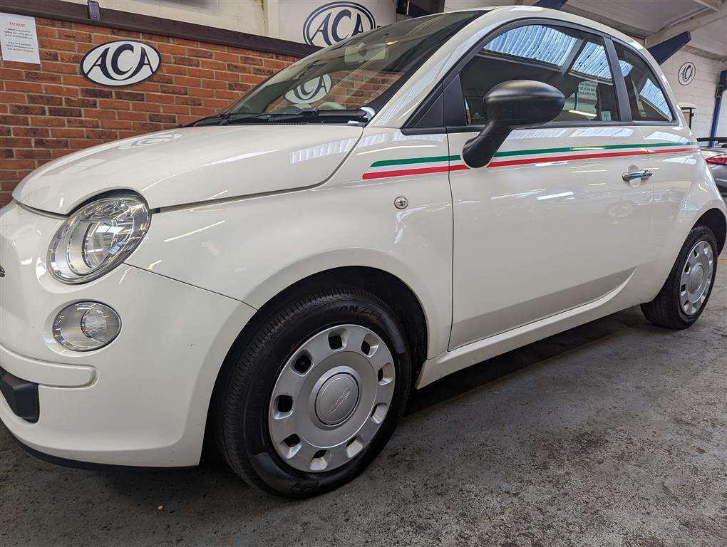 <p>2012 FIAT 500 POP</p>