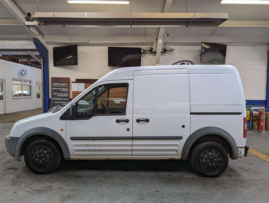 <p>2008 FORD TRANSIT CONN **SOLD</p>