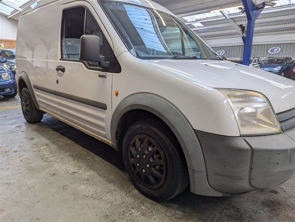 <p>2008 FORD TRANSIT CONN **SOLD</p>