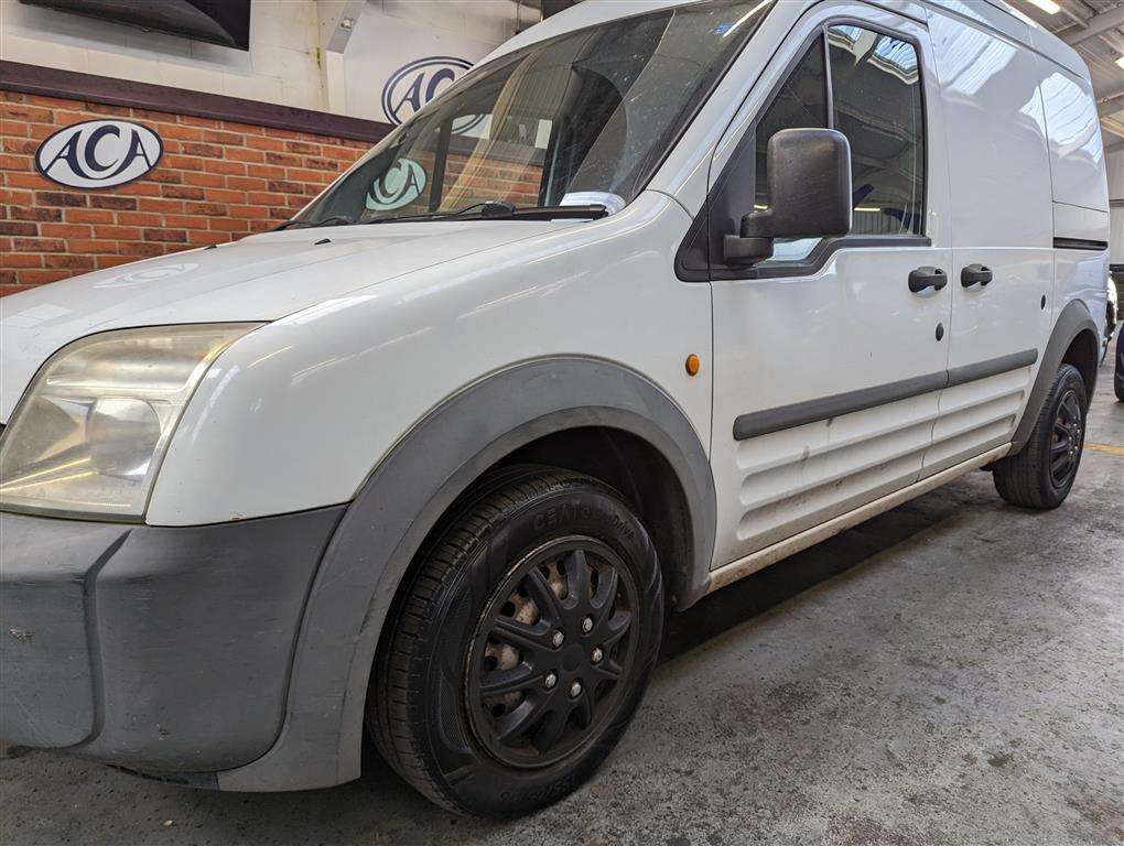 <p>2008 FORD TRANSIT CONN **SOLD</p>