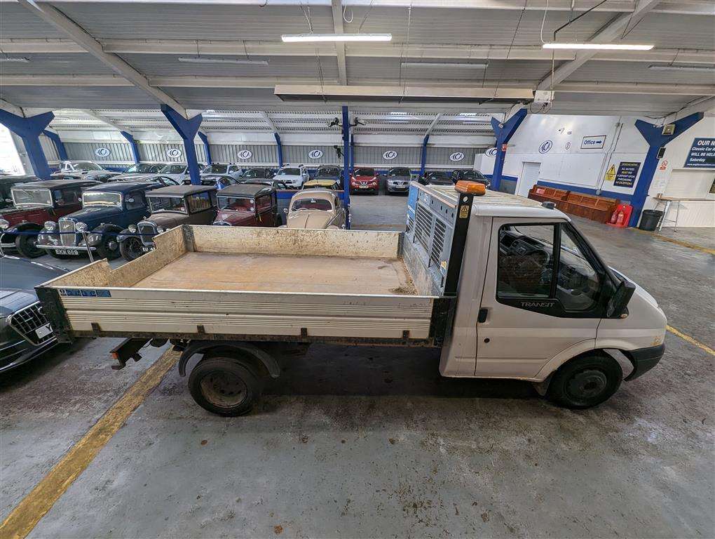 <p>2011 FORD TRANSIT 100 T350M RWD</p>