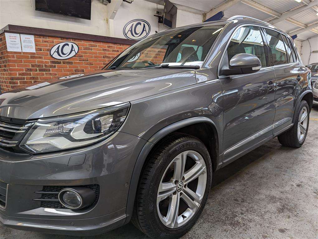 <p>2013 VOLKSWAGEN TIGUAN R LINE TDI BLUETEC</p>