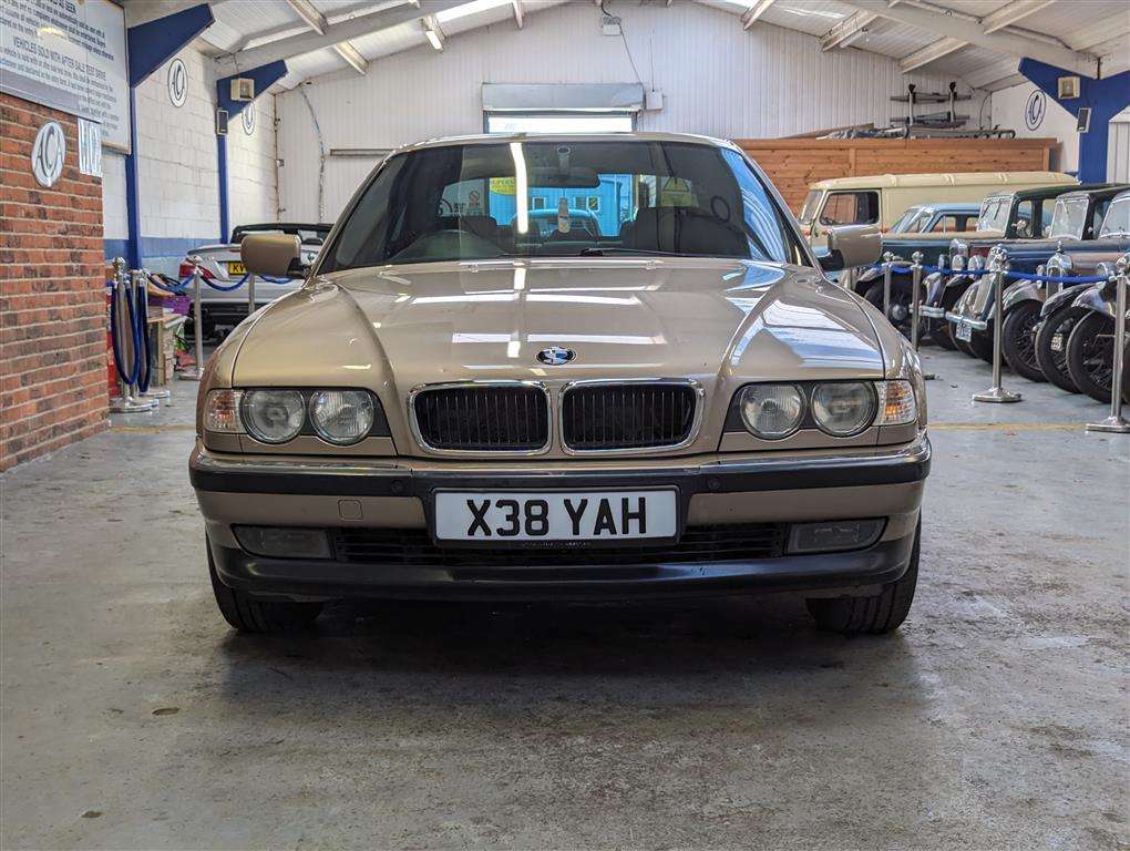 <p>2000 BMW 728I AUTO</p>