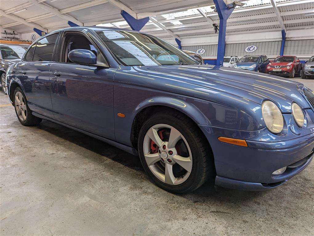 <p>2004 JAGUAR S-TYPE V6 SPORT AUTO</p>