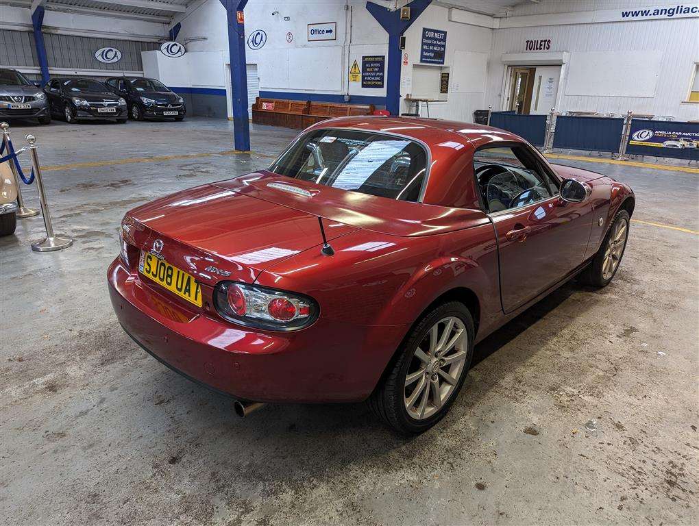 <p>2008 MAZDA MX-5</p>