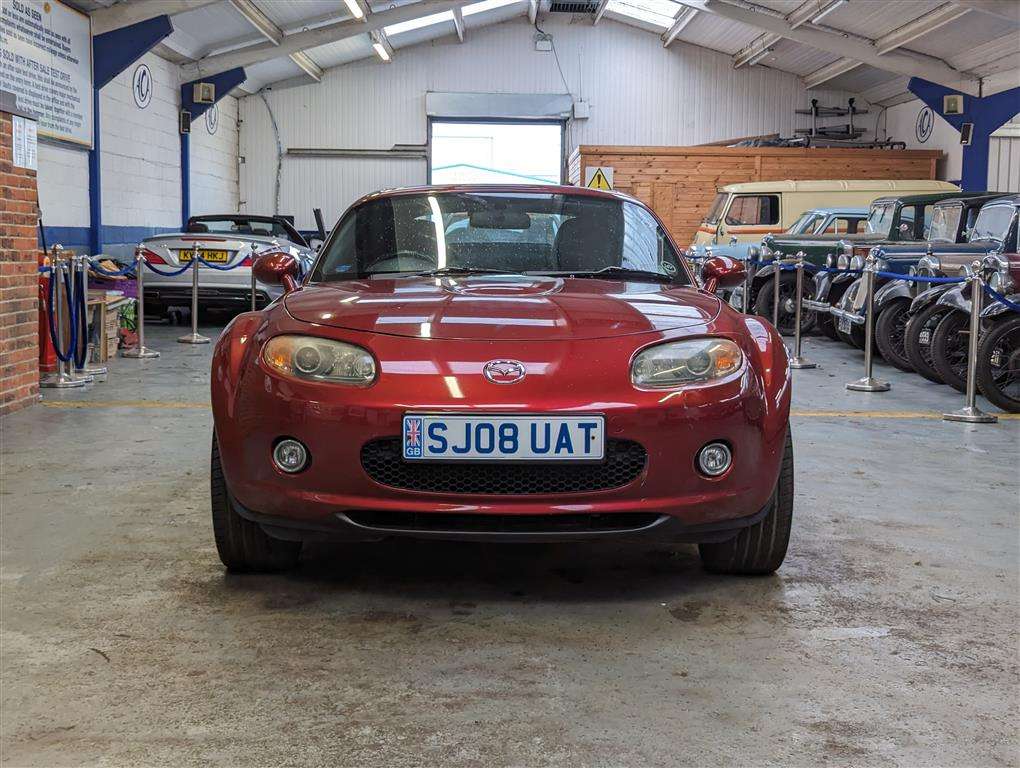 <p>2008 MAZDA MX-5</p>