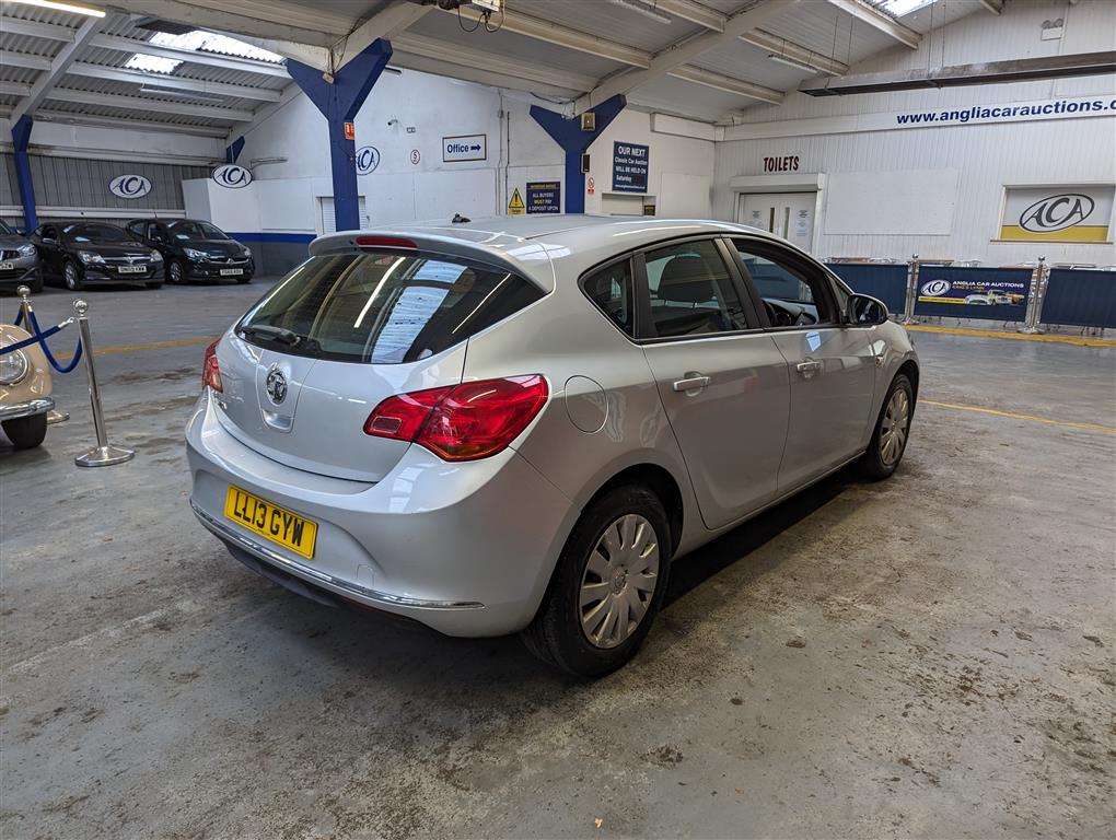 <p>2013 VAUXHALL ASTRA EXCLUSIV</p>