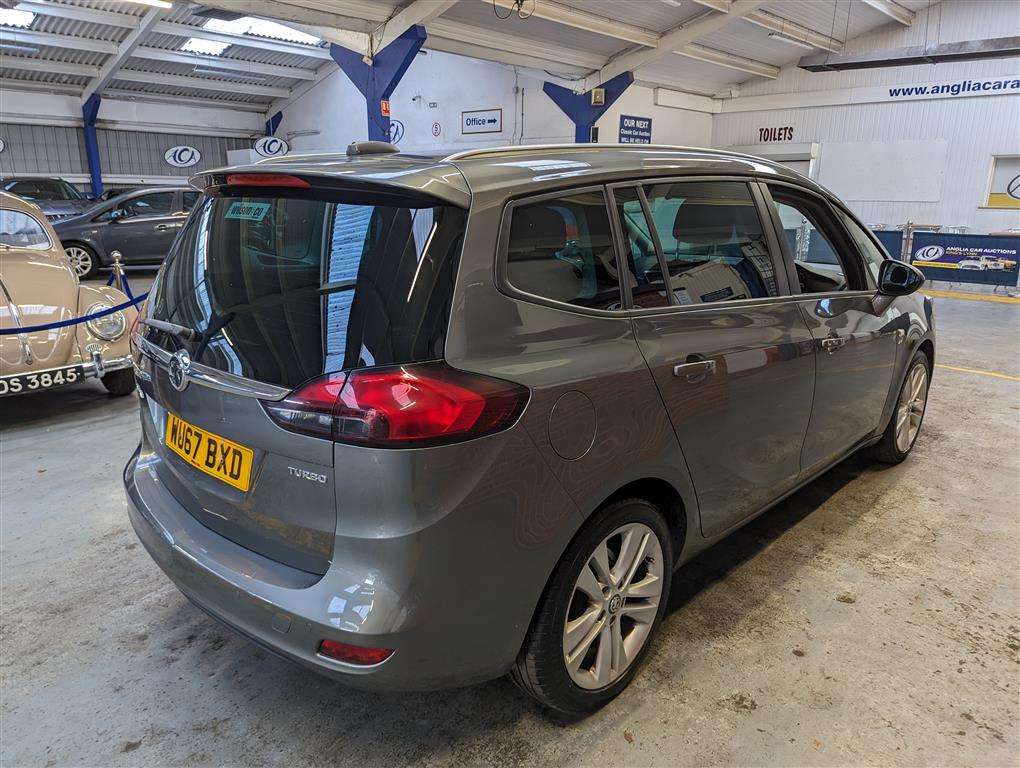 <p>2017 VAUXHALL ZAFIRA TOURER SRI TURBO</p>