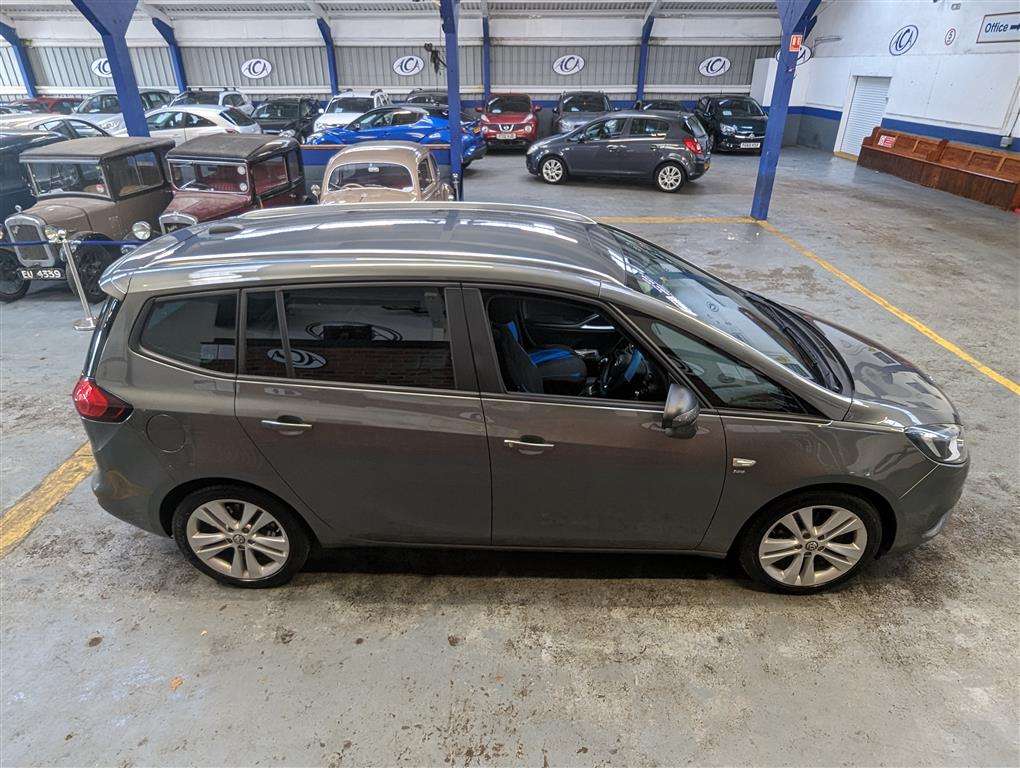 <p>2017 VAUXHALL ZAFIRA TOURER SRI TURBO</p>