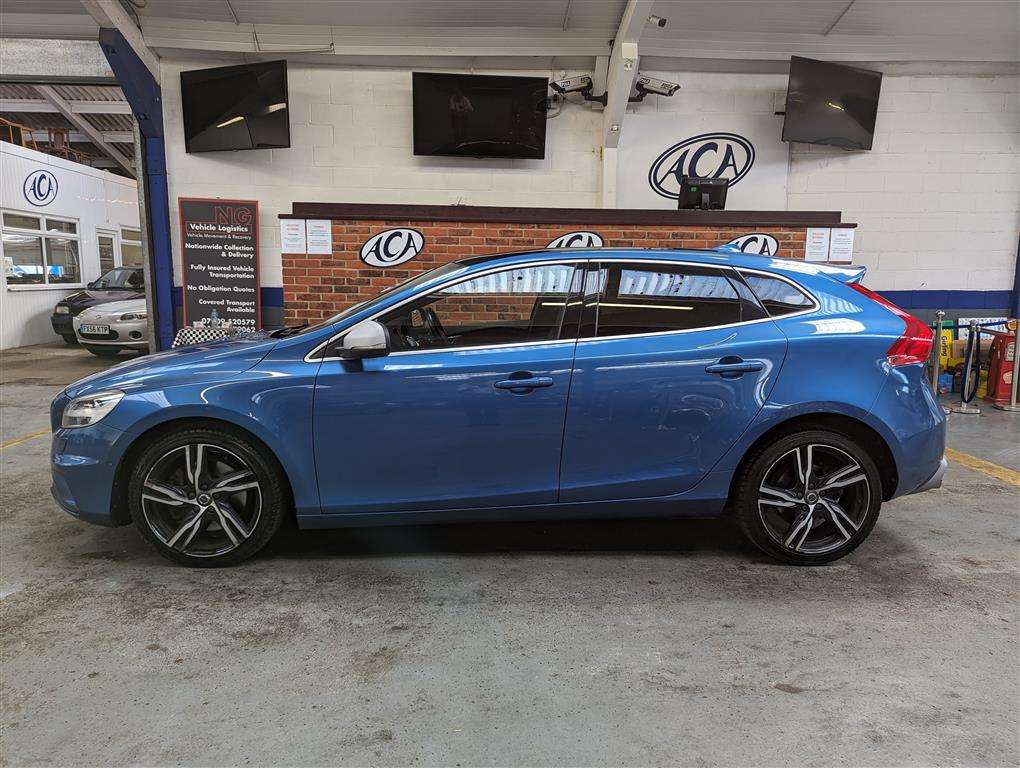 <p>2016 VOLVO V40 R-DESIGN PRO D4 AUTO</p>