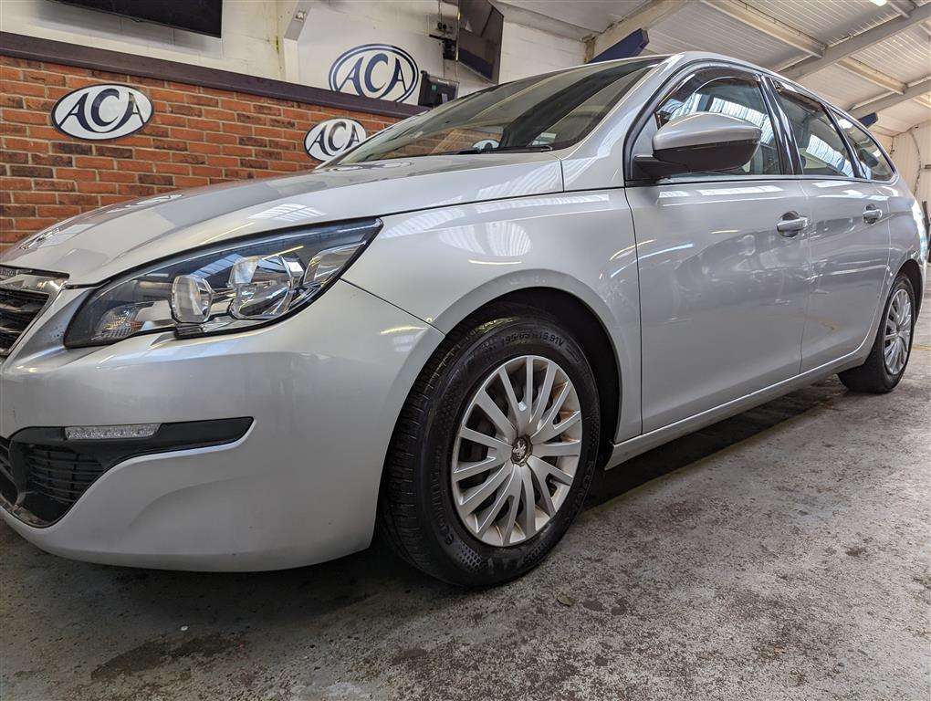 <p>2014 PEUGEOT 308 ACCESS SW HDI</p>