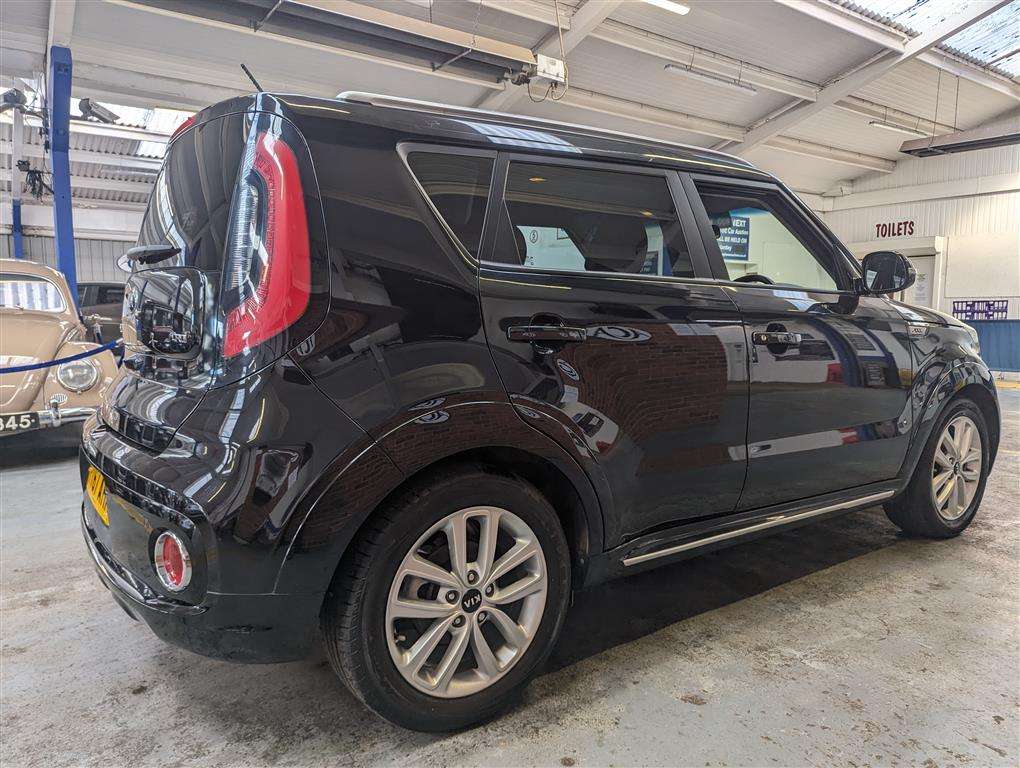 <p>2018 KIA SOUL 2 CRDI Semi Auto</p>