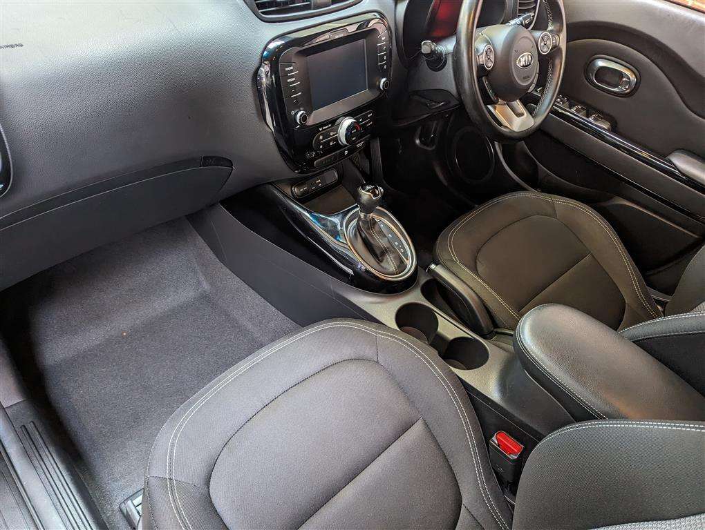 <p>2018 KIA SOUL 2 CRDI Semi Auto</p>