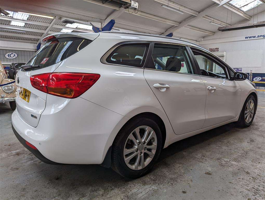 <p>2014 KIA CEED 2 ECODYNAMICS CRDI</p>