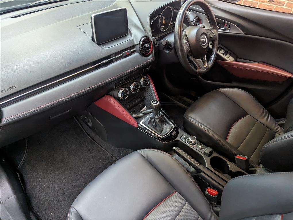 <p>2016 MAZDA CX-3 SPORT NAV D</p>