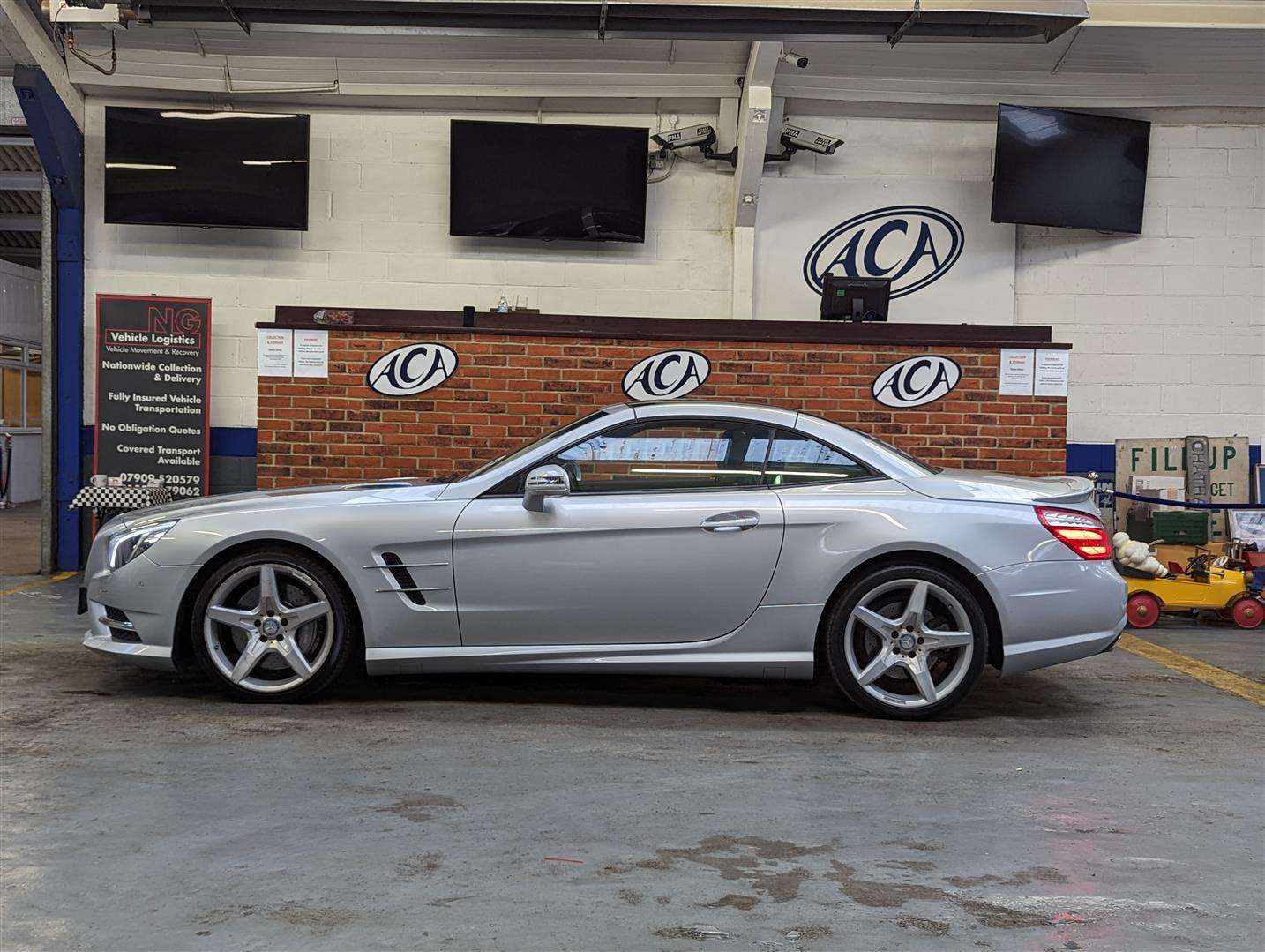 <p>2014 MERCEDES-BENZ SL350 AMG SPORT AUTO</p>