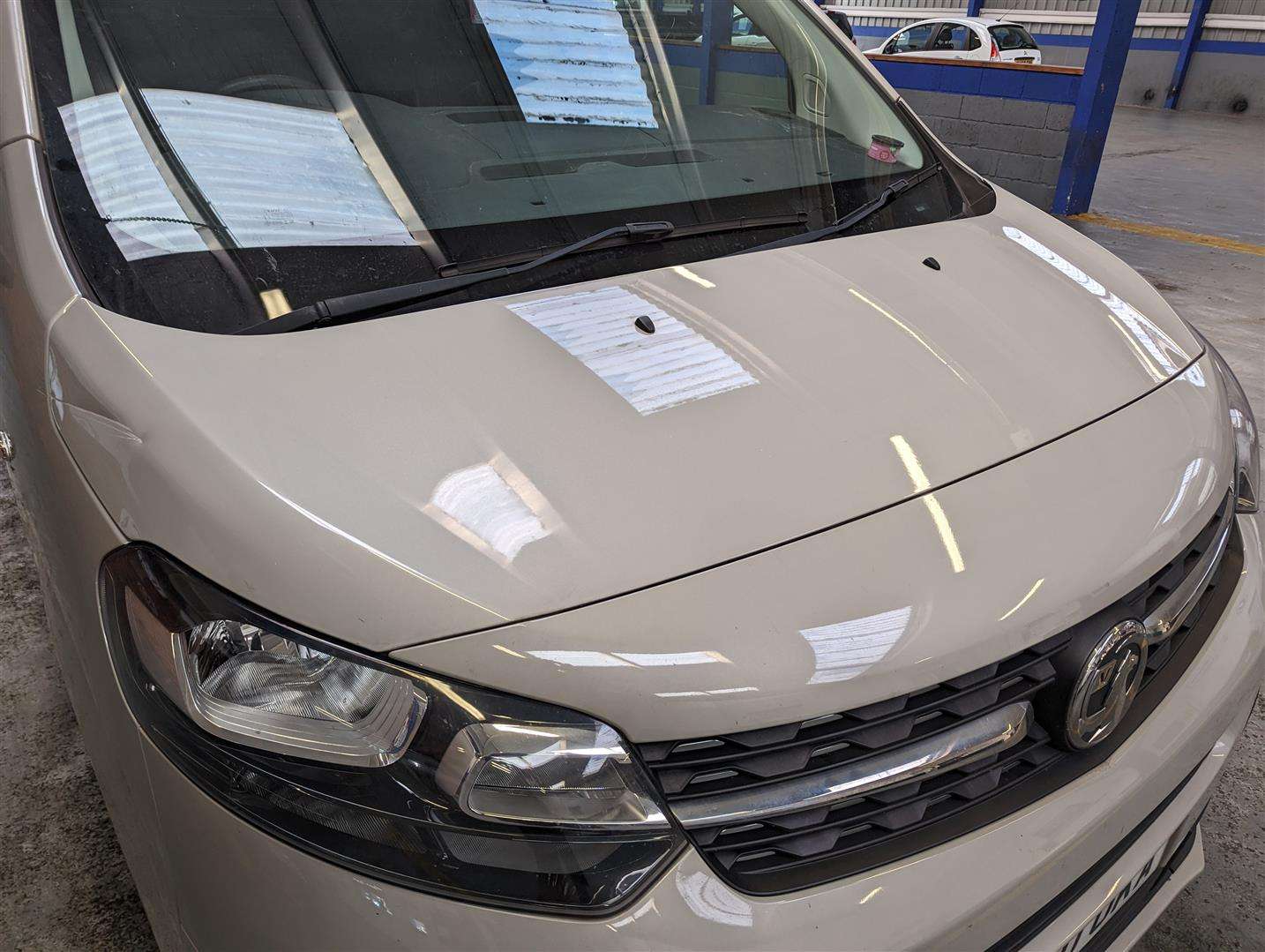 <p>2020 VAUXHALL VIVARO 2900 SPORTIVE S/S</p>