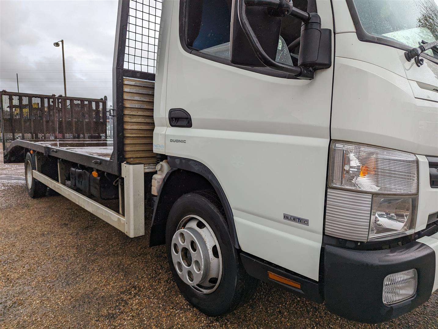 <p>2014 MITSUBISHI FUSO CANTER 7C15 43 LOW LOADER</p>