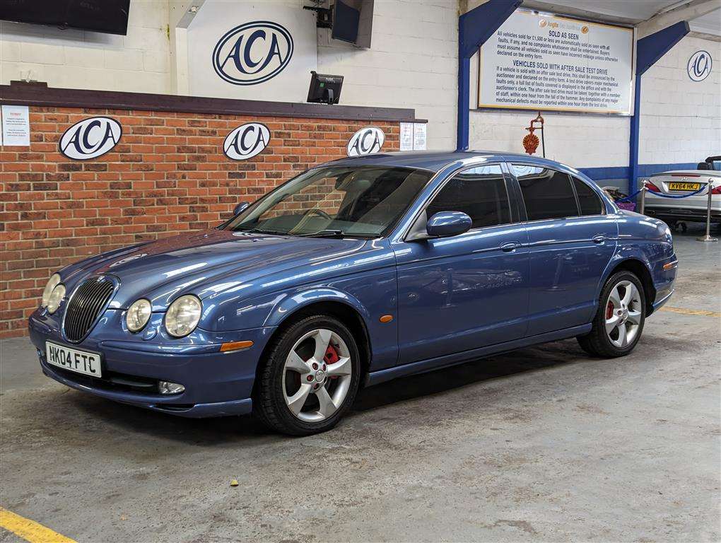 <p>2004 JAGUAR S-TYPE V6 SPORT AUTO</p>