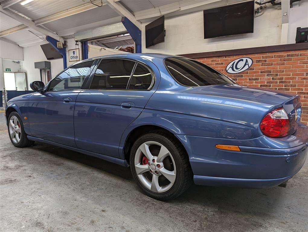 <p>2004 JAGUAR S-TYPE V6 SPORT AUTO</p>