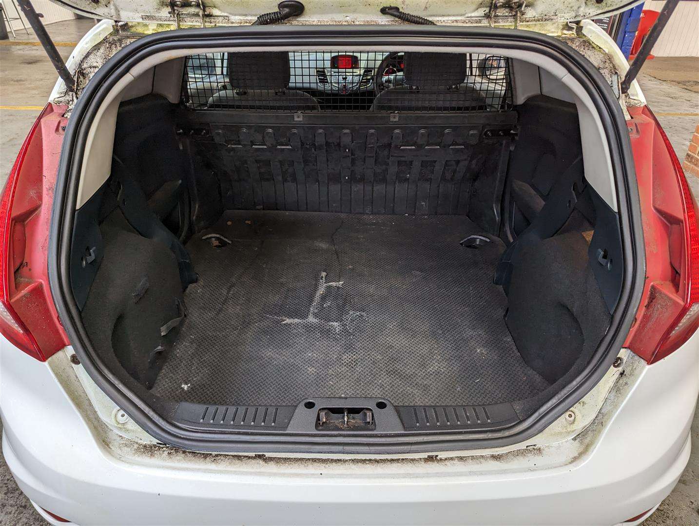 <p>2011 FORD FIESTA ECONETIC TDCI DPF</p>