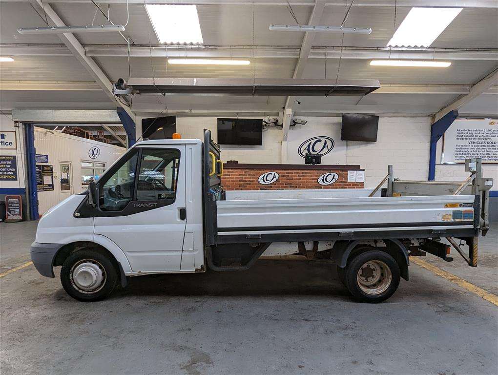 <p>2012 FORD TRANSIT 125 T350 RWD</p>