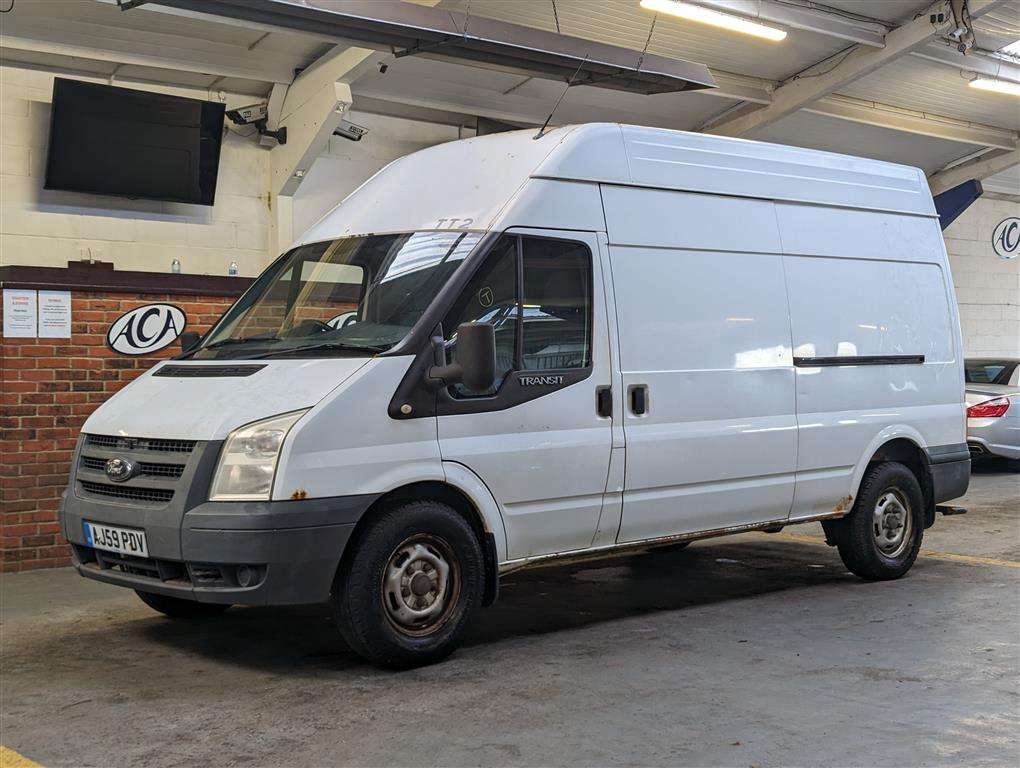 <p>2009 FORD TRANSIT 115 T350L RWD</p>