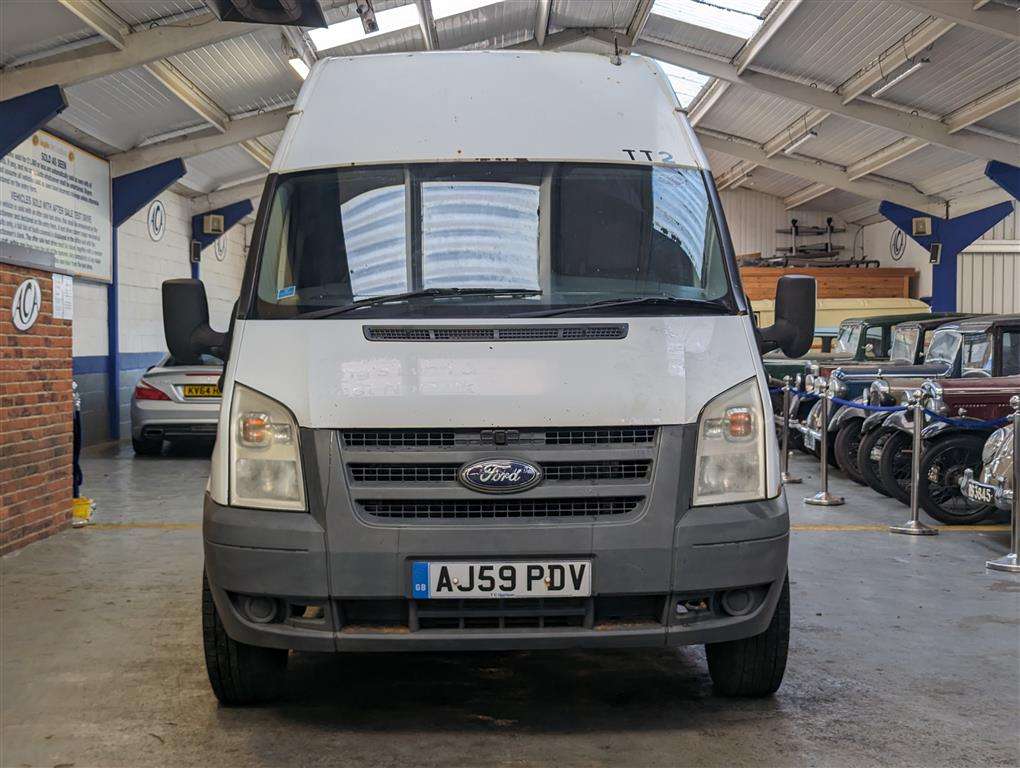 <p>2009 FORD TRANSIT 115 T350L RWD</p>