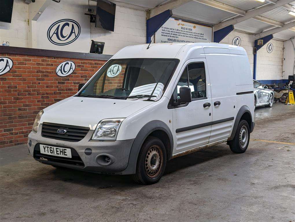 <p>2011 FORD TRAN CONNECT 90 T230</p>