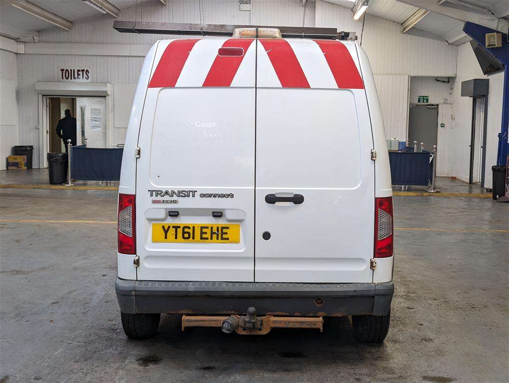 <p>2011 FORD TRAN CONNECT 90 T230</p>