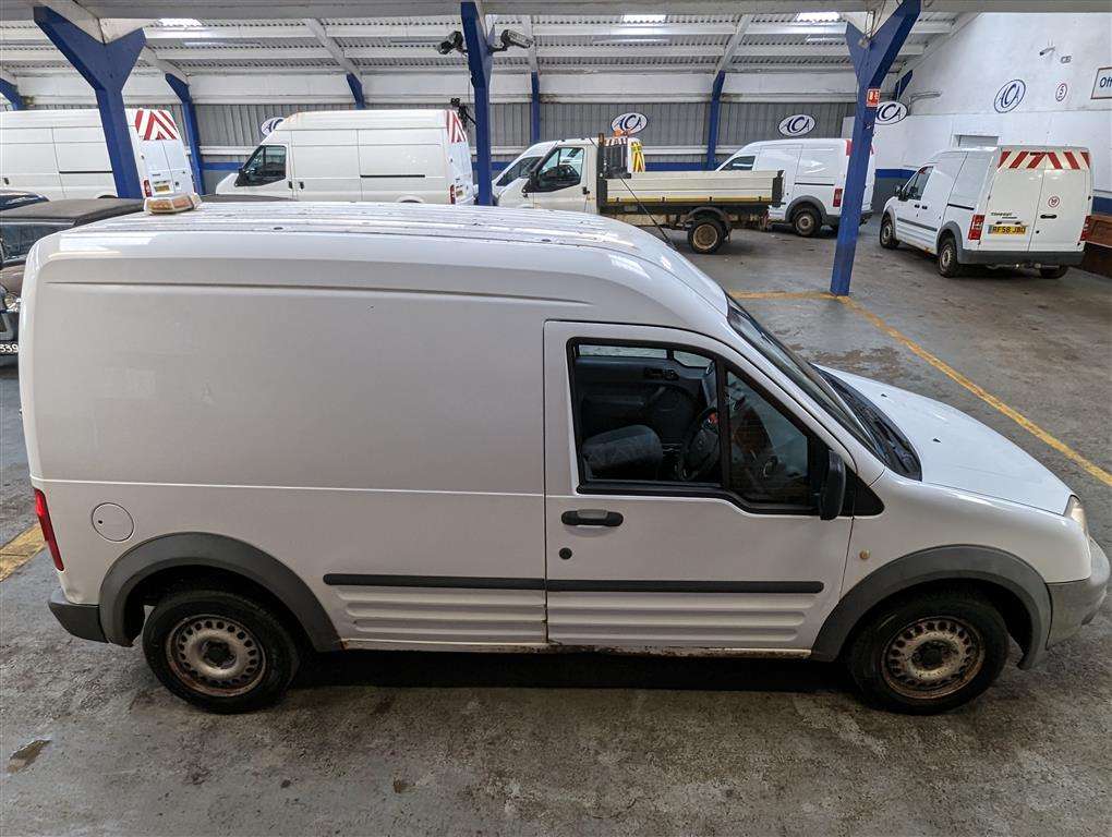 <p>2011 FORD TRAN CONNECT 90 T230</p>