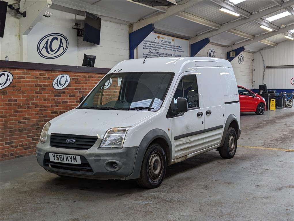 <p>2012 FORD TRANSIT CONNECT 90 T230</p>