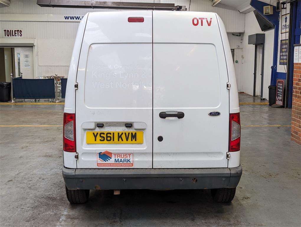 <p>2012 FORD TRANSIT CONNECT 90 T230</p>