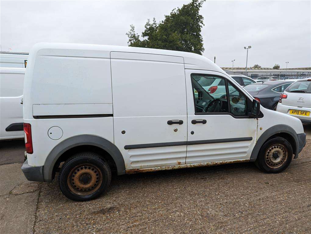 <p>2011 FORD TRAN CONNECT 90 T230</p>