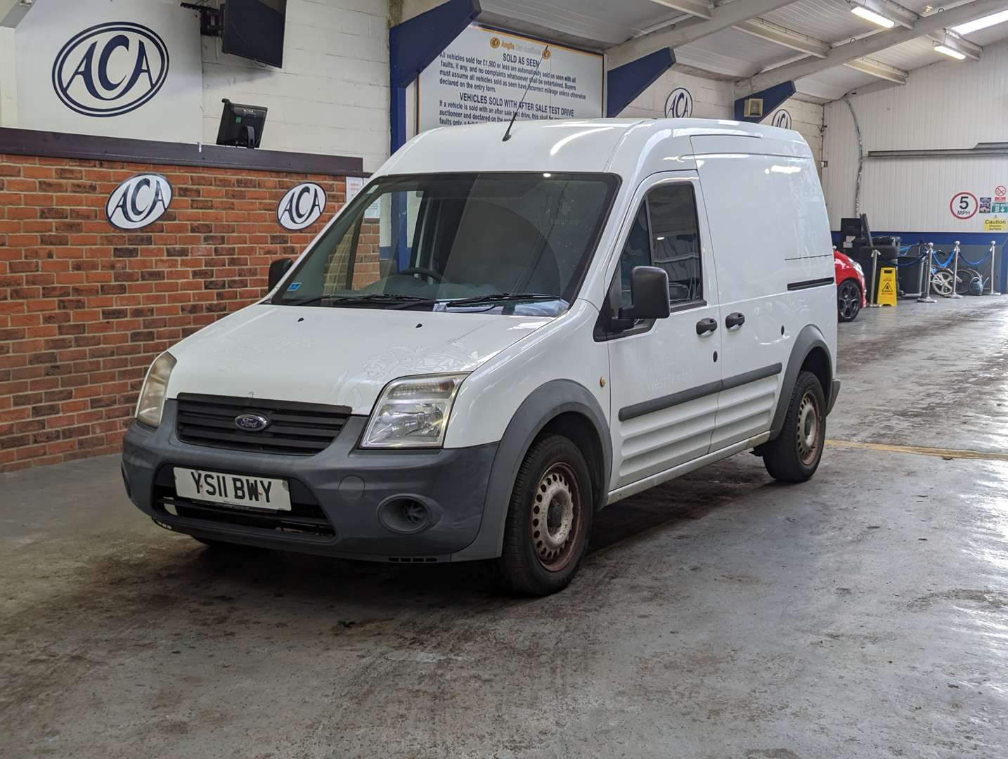 <p>2011 FORD TRAN CONNECT 90 T230</p>