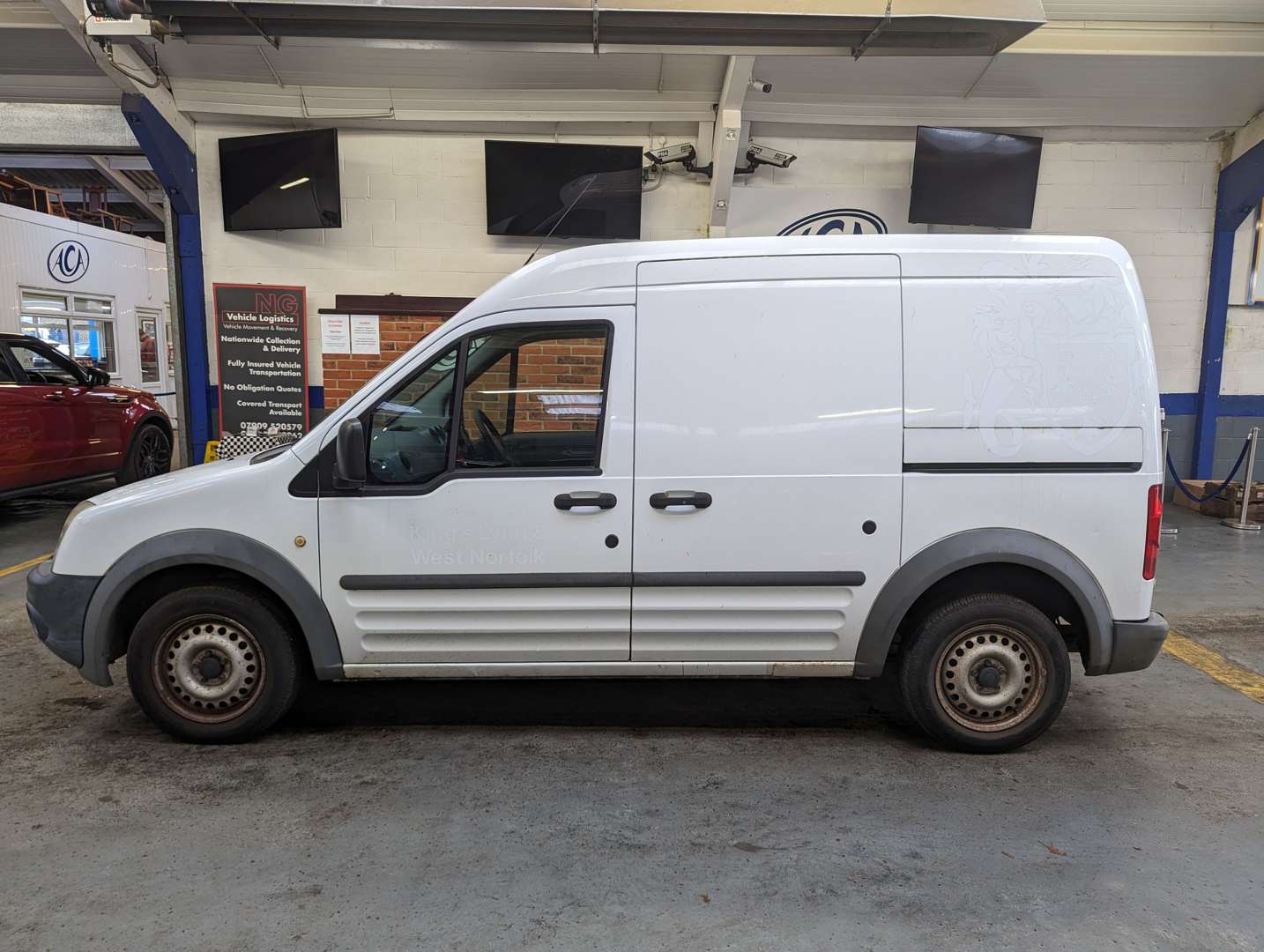 <p>2011 FORD TRAN CONNECT 90 T230</p>