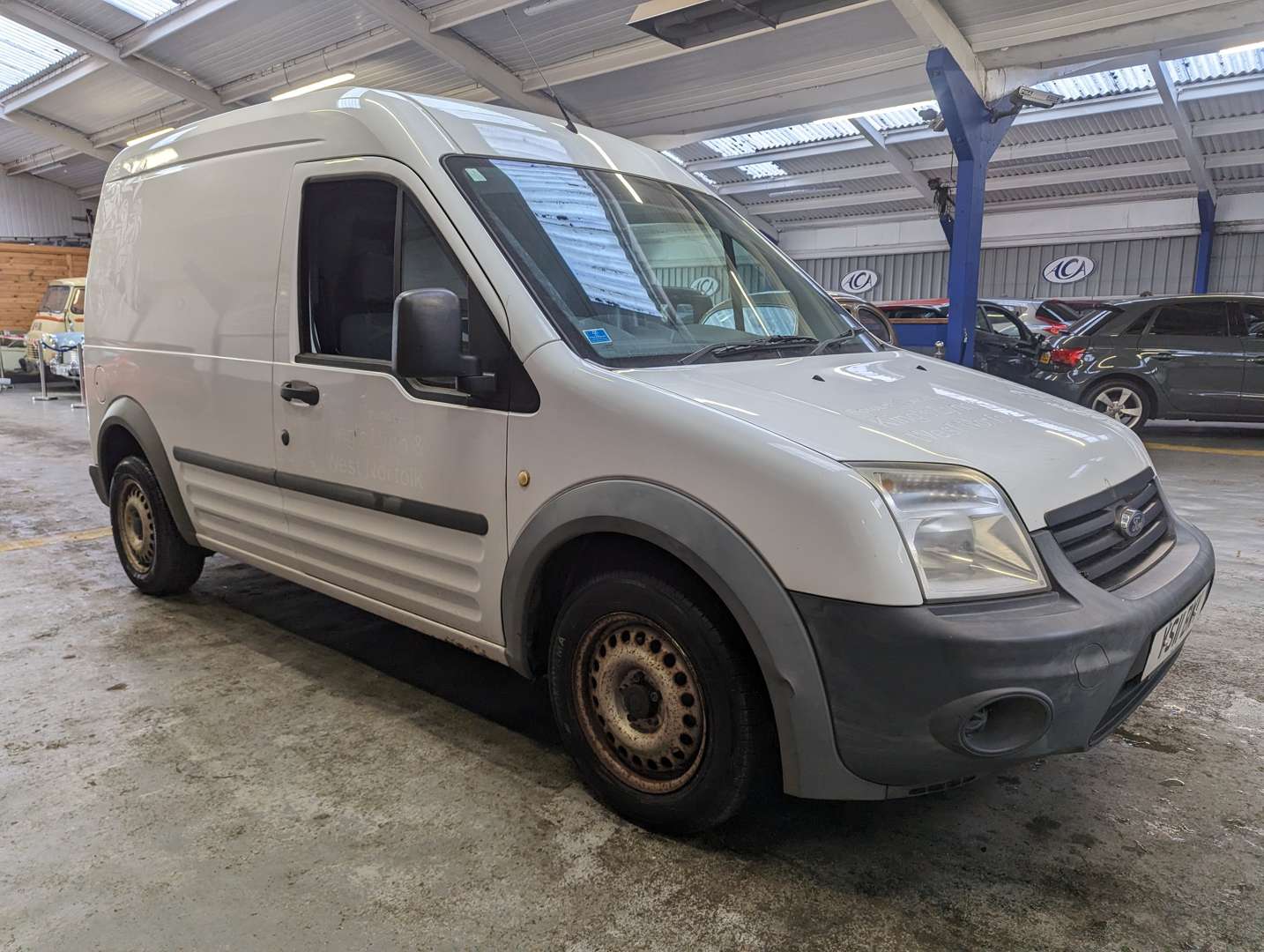 <p>2011 FORD TRAN CONNECT 90 T230</p>