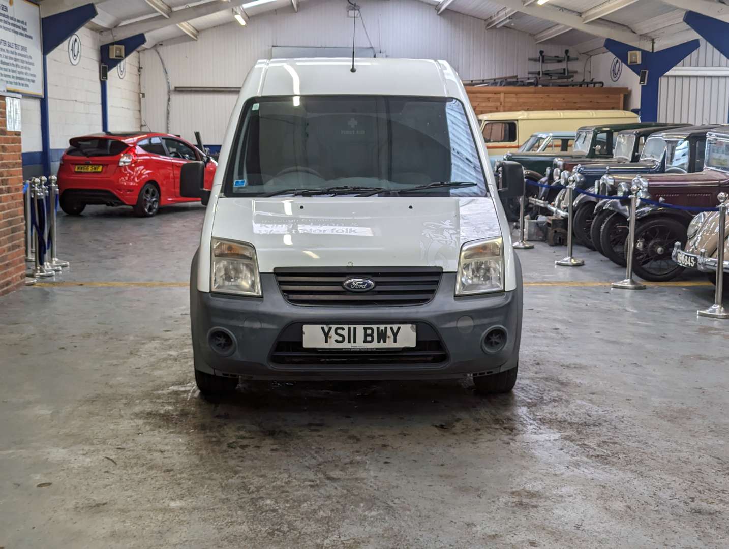 <p>2011 FORD TRAN CONNECT 90 T230</p>